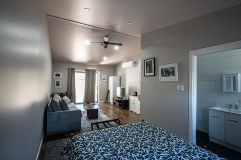 Pound Creek Gallery - Accommodation QLD 16