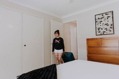 Central Wagga Self Catering Apartment - Accommodation QLD 4