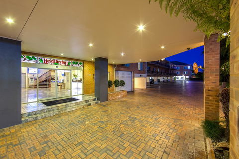 Best Western Plus Hovell Tree Inn - Accommodation QLD 3