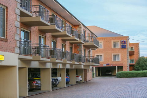 Best Western Plus Hovell Tree Inn - Accommodation QLD 1