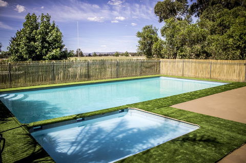 Allonville Gardens Motel - Accommodation QLD 7