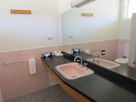 Allonville Gardens Motel - Accommodation QLD 18