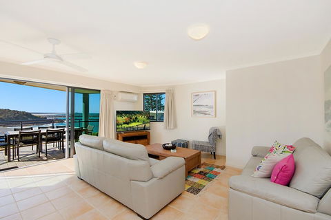 The Cove Yamba - Accommodation QLD 11