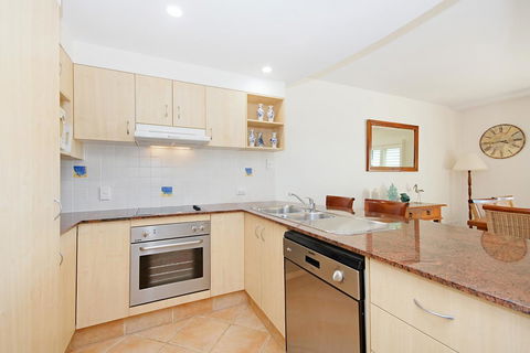 The Cove Yamba - Accommodation QLD 3