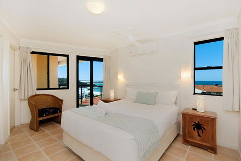 The Cove Yamba - Accommodation QLD 9