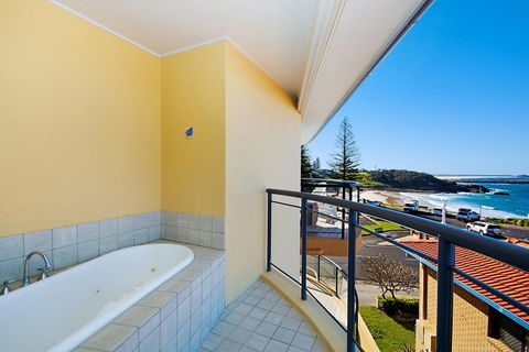 The Cove Yamba - Accommodation QLD 8