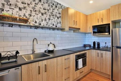 Jervis Bay Beach Shack I Pet Friendly - Accommodation QLD 5