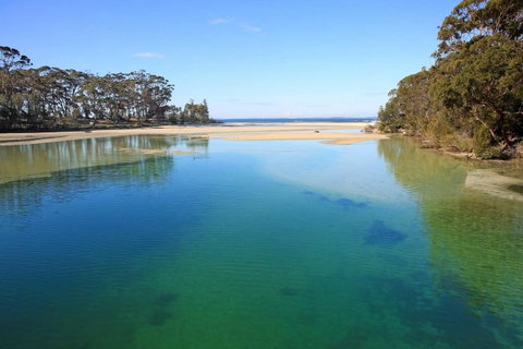 Jervis Bay Beach Shack I Pet Friendly - Accommodation QLD 18