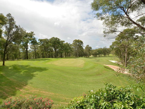 Villa 3br Margarita Villa Located Within Cypress Lakes Resort - Accommodation QLD 2