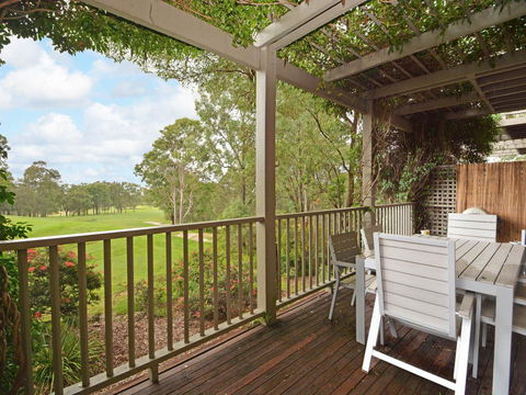 Villa 3br Margarita Villa Located Within Cypress Lakes Resort - Accommodation QLD 0