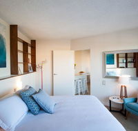 Waterview Beach Apartment - Accommodation QLD