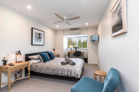 Nobbs Â· Executive 2 Storey Sydney Apartment With Pool - Accommodation QLD 5