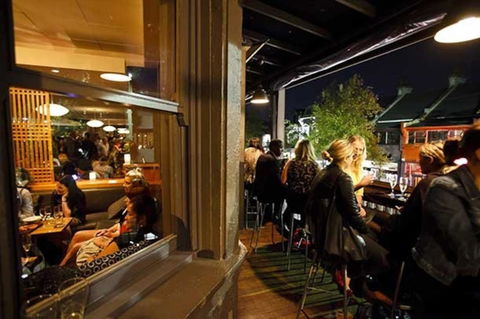 Nobbs Â· Executive 2 Storey Sydney Apartment With Pool - Accommodation QLD 19