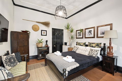 Designer Studios Manly - Accommodation QLD 19