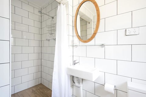 Designer Studios Manly - Accommodation QLD 34