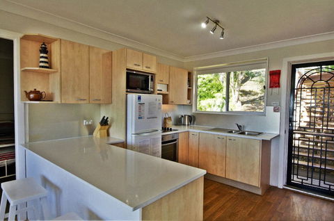 Coastwatch, 26 Comara Terrace - Accommodation QLD 2