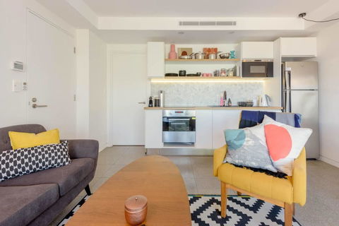 Scandi Beach Apartment - Accommodation QLD 5