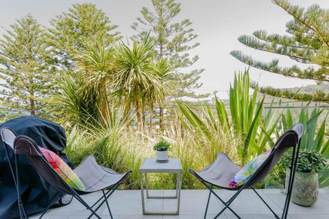 Scandi Beach Apartment - Accommodation QLD 6