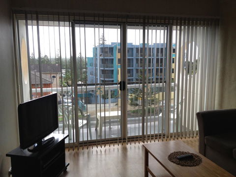 Waterview Apartments - Accommodation QLD 6