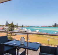 Shoreline 7 with 180 degree water views - Accommodation QLD
