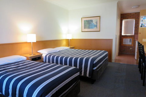 Summerhill Motor Inn - Accommodation QLD 15