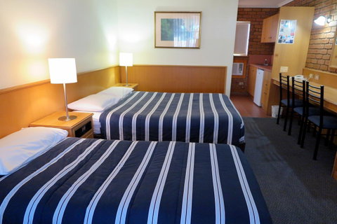 Summerhill Motor Inn - Accommodation QLD 37