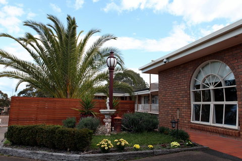 Summerhill Motor Inn - Accommodation QLD 29