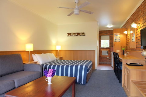 Summerhill Motor Inn - Accommodation QLD 14
