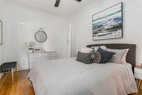 Seaspray - Manly Beach Apartment Close To The Sand - Accommodation QLD 1