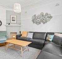 Seaspray - Manly beach apartment close to the sand - Accommodation QLD