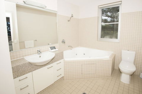 Grandview Apartments - Accommodation QLD 37