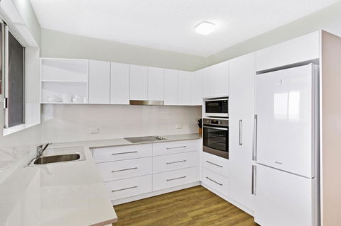 Victoria Parade, Kiah, Unit 10, 53 - Accommodation QLD 4