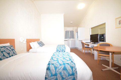 Boulevarde Motor Inn - Accommodation QLD 6