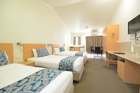 Boulevarde Motor Inn - Accommodation QLD 4
