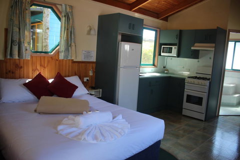 Lani\'s Holiday Island - Accommodation QLD 10