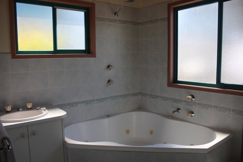 Lani\'s Holiday Island - Accommodation QLD 11