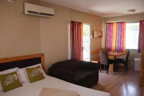 Lani\'s Holiday Island - Accommodation QLD 15