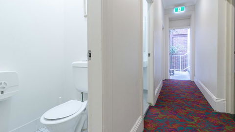 Woolbrokers Hotel - Accommodation QLD 40