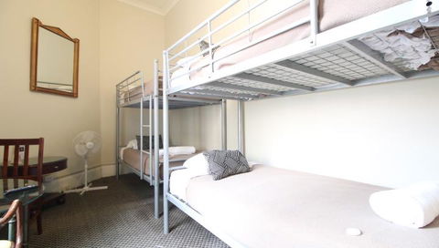 Woolbrokers Hotel - Accommodation QLD 2