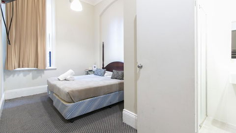 Woolbrokers Hotel - Accommodation QLD 7