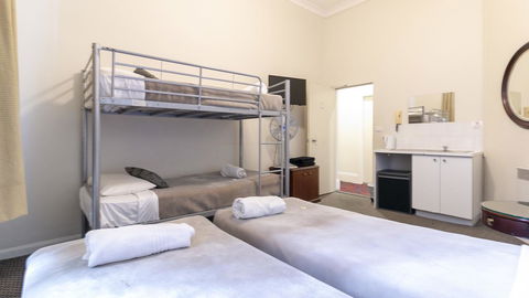 Woolbrokers Hotel - Accommodation QLD 16