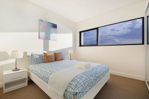 Stunning Sunset Water View 2BEDs On High Rises - Accommodation QLD 2