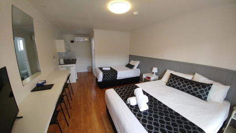 Eden Motel - Accommodation QLD 6
