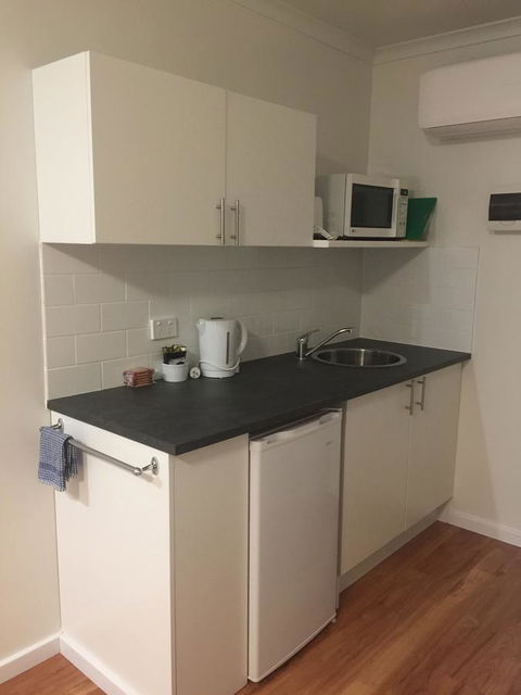 Eden Motel - Accommodation QLD 1