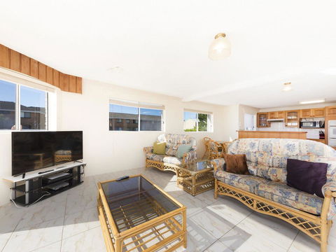 2 The Breckenridge - Accommodation QLD 8