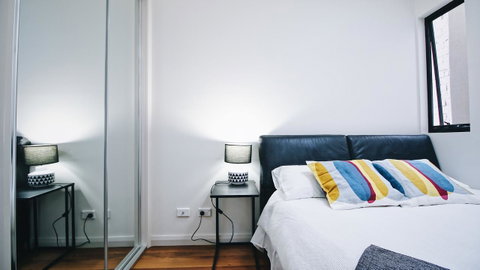 Cozy 5 Bed House In Sydney - Accommodation QLD 11
