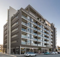 Honeysuckle Executive Apartments - Accommodation QLD