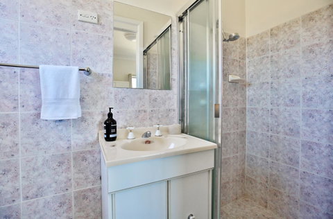 Glory @ Culburra - Absolute Beachfront - Pet & Family Friendly - Accommodation QLD 10