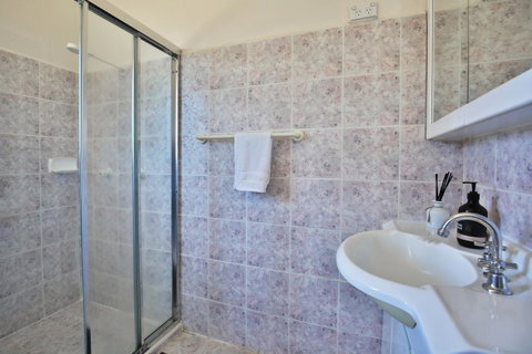 Glory @ Culburra - Absolute Beachfront - Pet & Family Friendly - Accommodation QLD 9