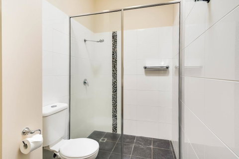 Prince Of Wales Hotel - Accommodation QLD 6